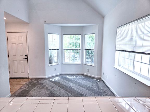 2nd image of 432 Hickory Cir