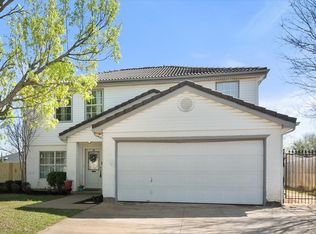 2700 Yorkfield Ct, Arlington, TX 76001