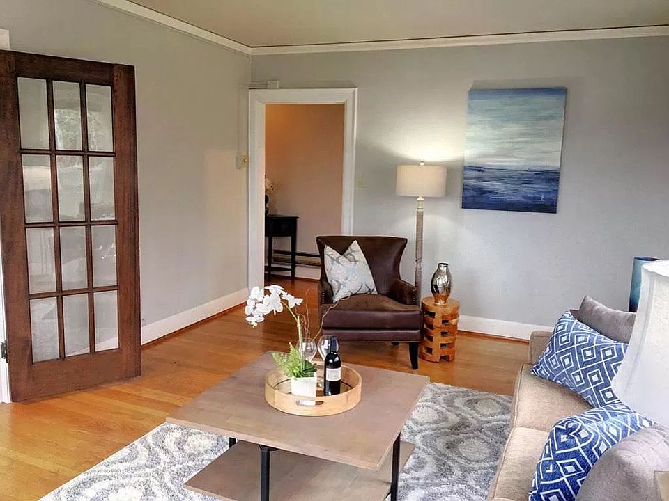1st image of 1645 10th Ave E APT 101