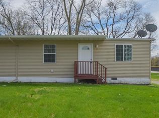 13 Lincoln Ave, New Chicago, IN 46342