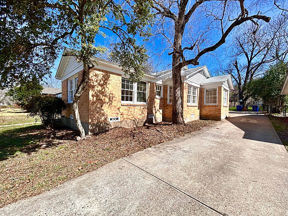 3rd image of 5207 Shoal Creek Blvd