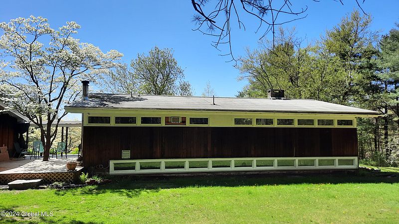 4th image of 235 Geary Road