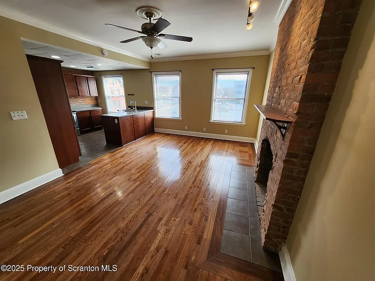 98 N Franklin St #2 — Photo 5