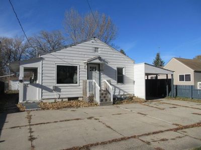 611 15th St N, Moorhead, MN, 56560
