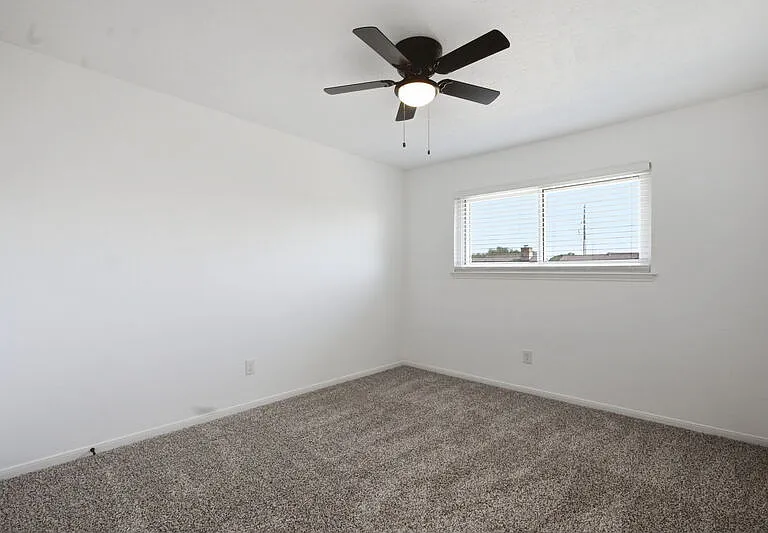 66 T Huxley Ln — Photo 23