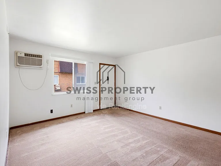 1567 Briarwood Ave — Photo 7