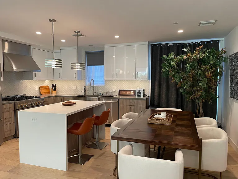 10419 Pandora Ct — Photo 4