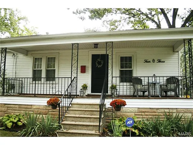 403 Southside Ave photo 1
