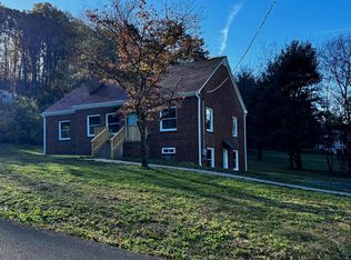 905 Starlite Rd, Louisville, TN 37777