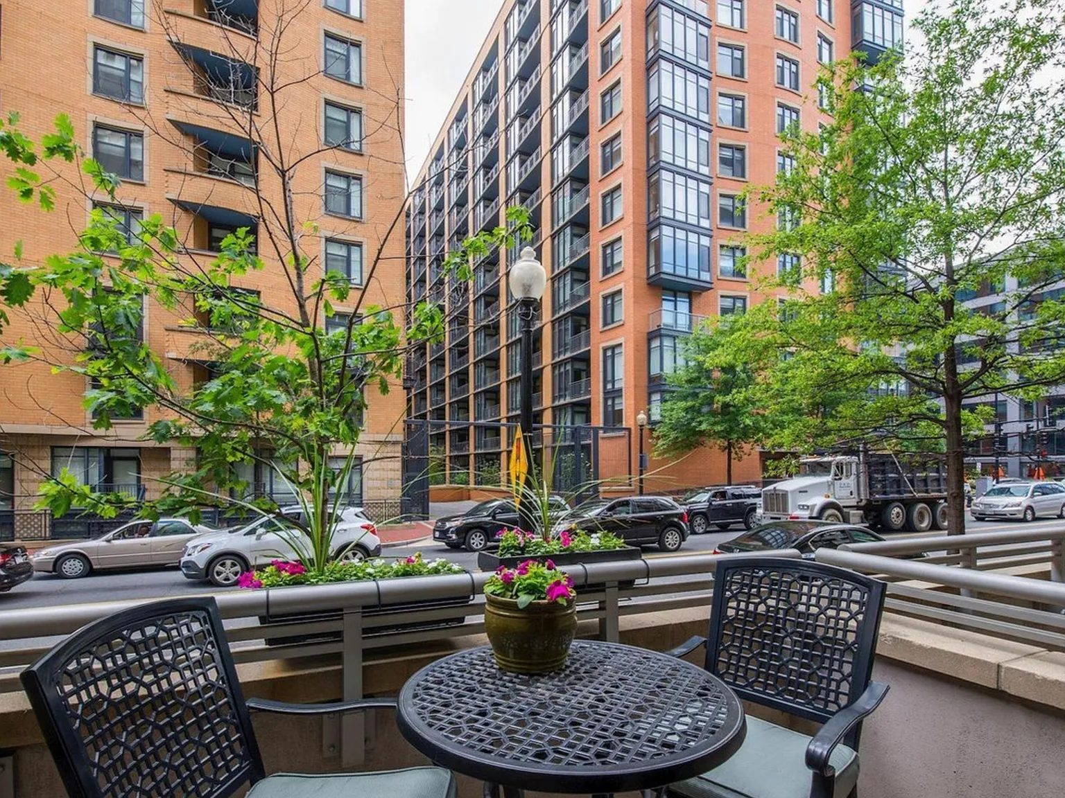 1 bed, 760 sqft, $2,500 — Photo 2