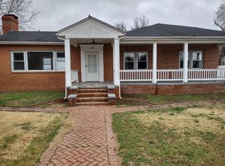 209B Washington Ave, Colonial Heights, VA 23834