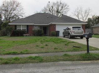148 Oakwood Ave, Fairhope, AL 36532