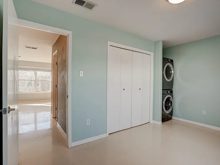 2450 Ashdale Dr #205-D — Photo 18