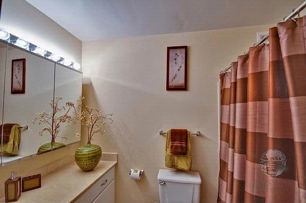 1st image of 420 E Ohio St APT 10C