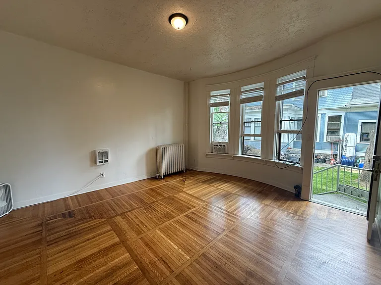 1014 W Franklin St #1014 — Photo 2