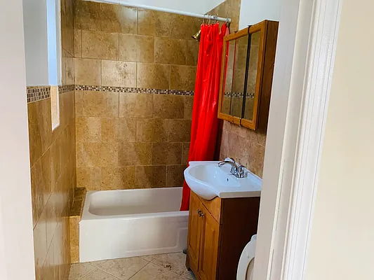 Rented by Keystone Realty USA Corp | media 26