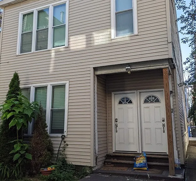 3327 N Hamilton Ave #2R — Photo 1