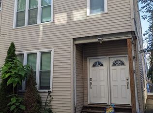 3327 N Hamilton Ave APT 2R, Chicago, IL 60618