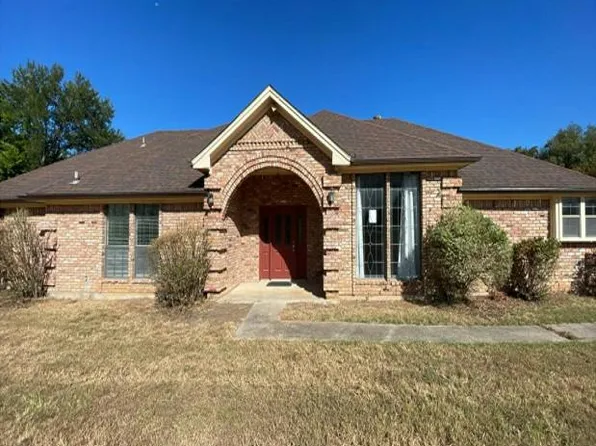 408 Silver Ln, Azle, TX 76020