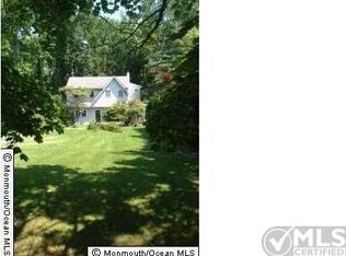 39 Shadow Lawn Dr, Oakhurst, NJ 07755