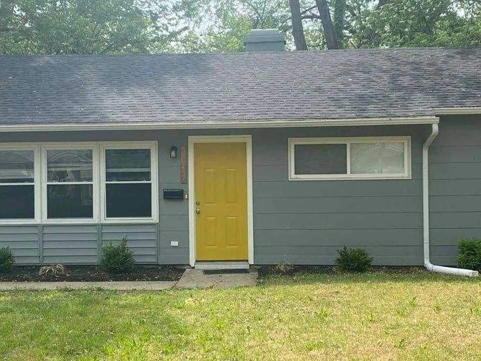 7117 E 111th Ter
