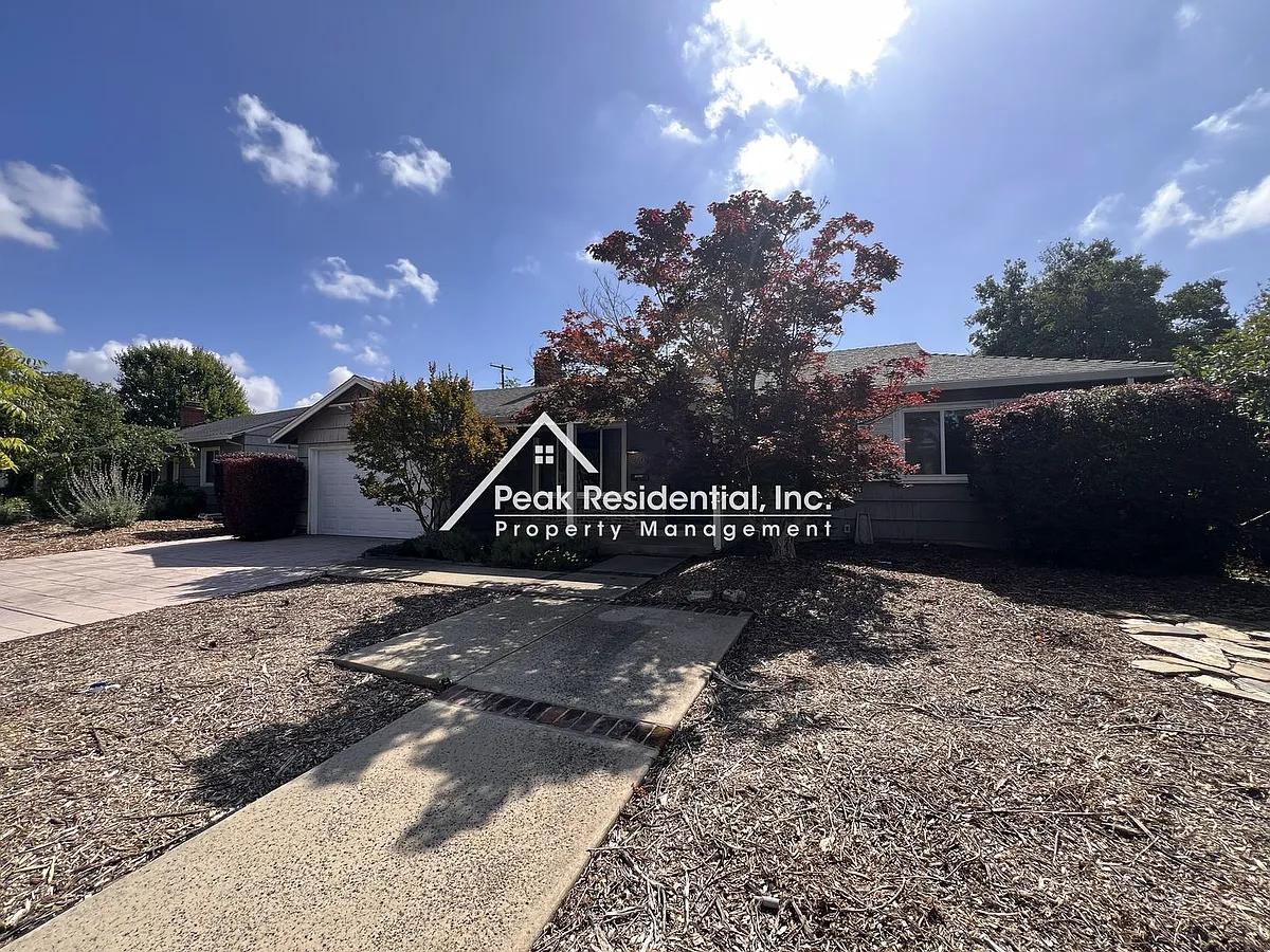 Building Photo - 3240 Saint Mathews Dr