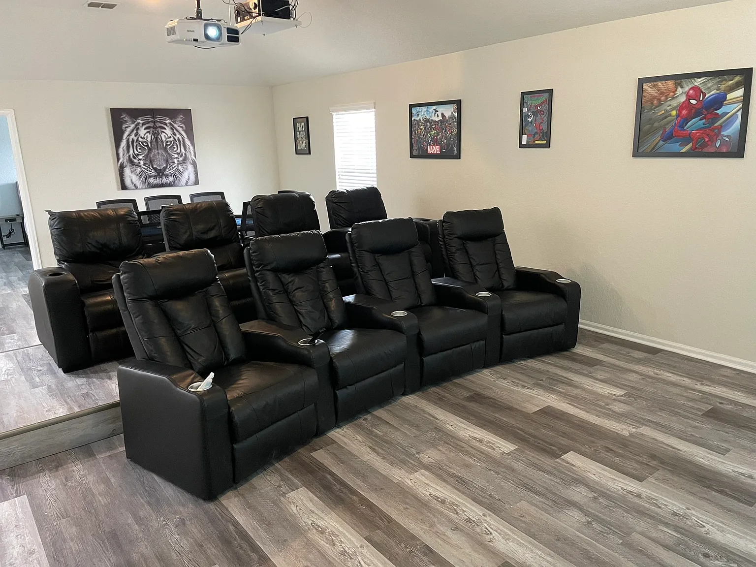 5 bed, 3.5 bath, 3548 sqft, $6,900 — Photo 3
