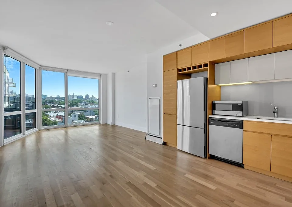 150 4th Ave #10C