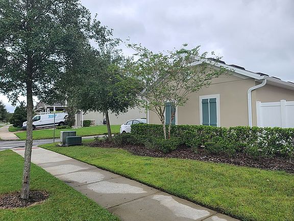 3rd image of 8001 Cadman St