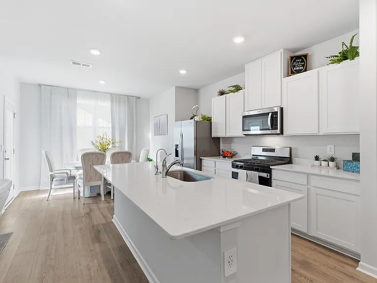 5026 Benelli Dr — Photo 5