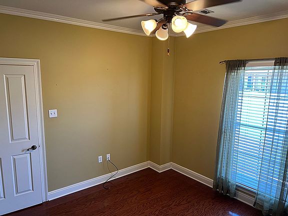 4th image of 203 Harkey Dr