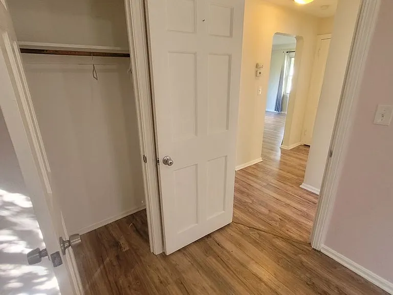 6987 Greenleaf Ave — Photo 8