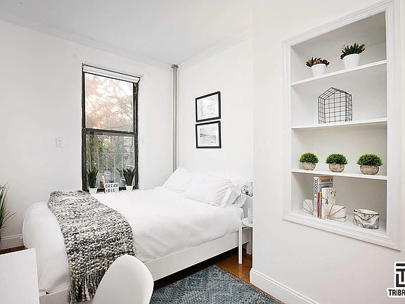 5th image of 1681 Lexington Ave #1R