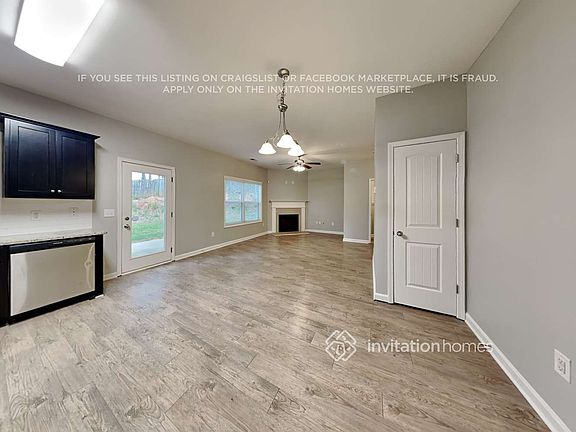 5th image of 904 Lobdale Falls Dr