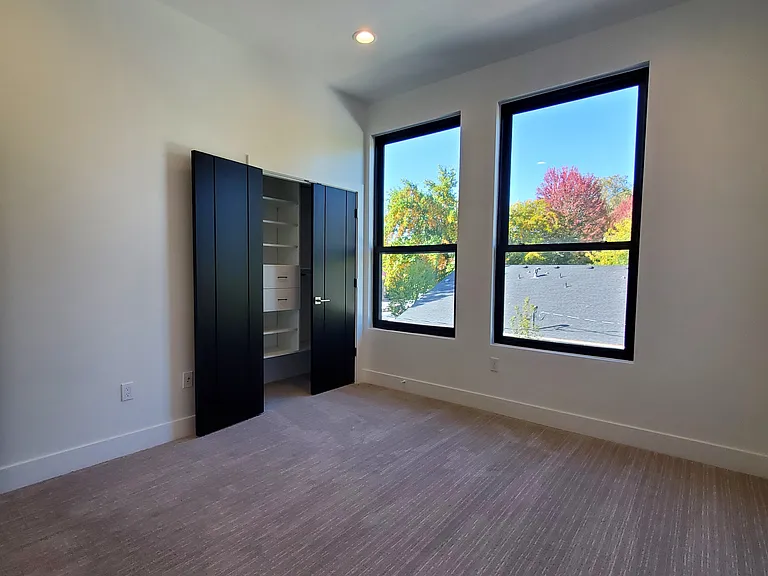 55 N 2nd St #200 — Photo 15