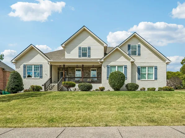 1359 Round Hill Ln, Spring Hill, TN 37174