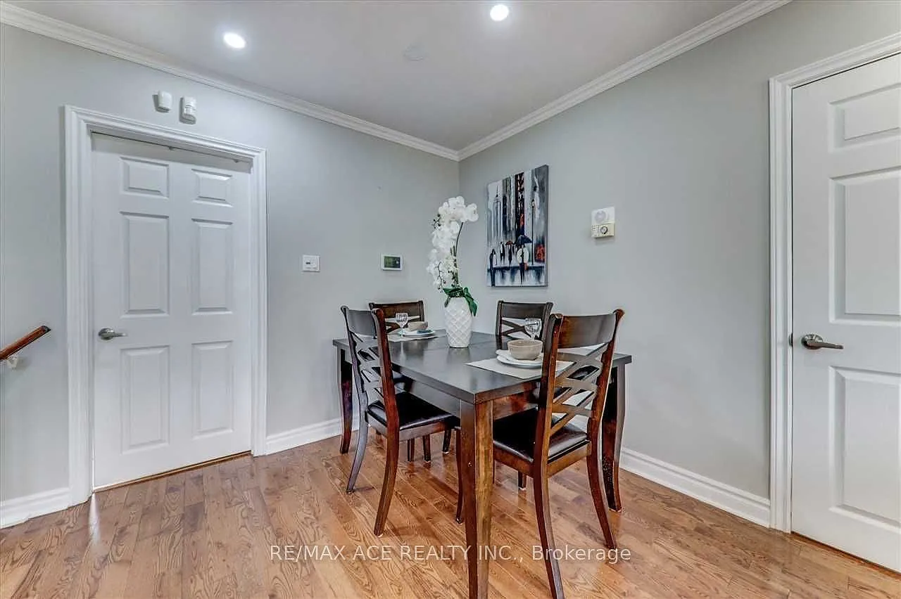 3 bed, $2,700 — Photo 3
