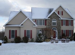 302 Chelsea Ct, Horseheads, NY 14845