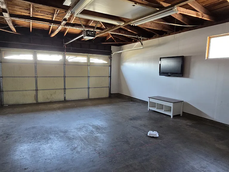 1618 N Hacienda Blvd — Photo 20