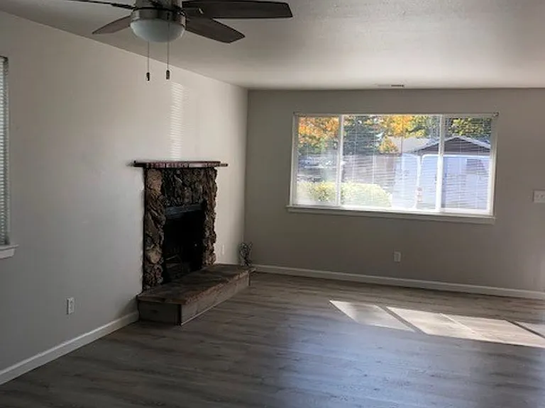 Prairie Place Duplexes — Photo 4