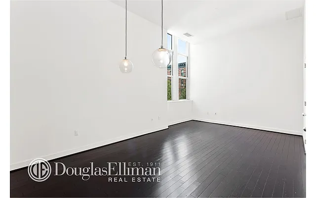 Rented by Douglas Elliman | media 14