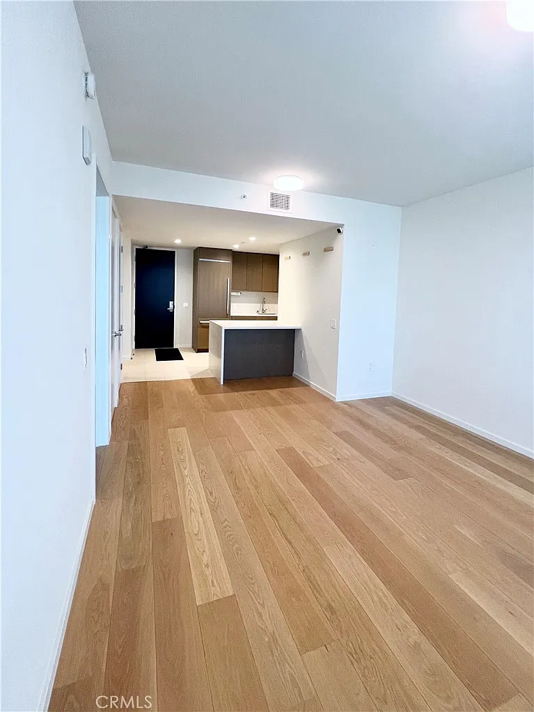 Building Photo - 889 Francisco St #2901