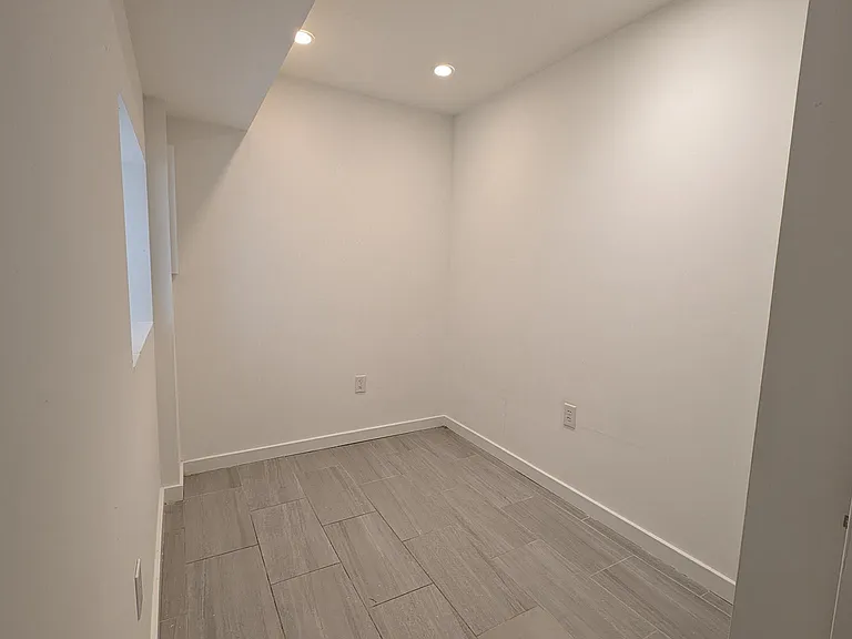 2232 N Mascher St — Photo 26