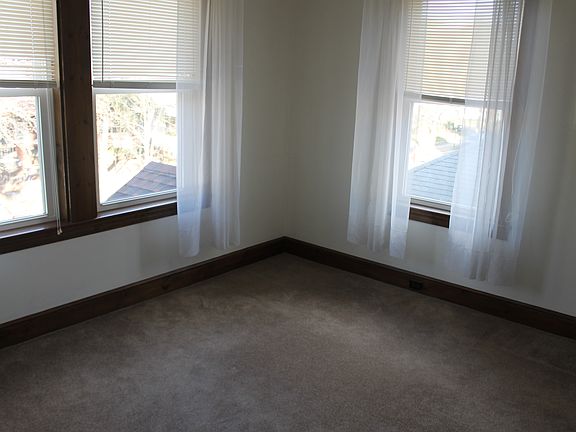 4th image of 1418 1st Ave