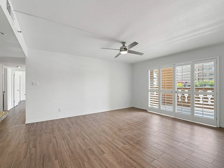 7850 E Camelback Rd #102 — Photo 15