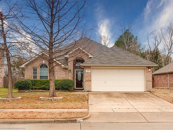 2nd image of 1219 Clearwater Dr