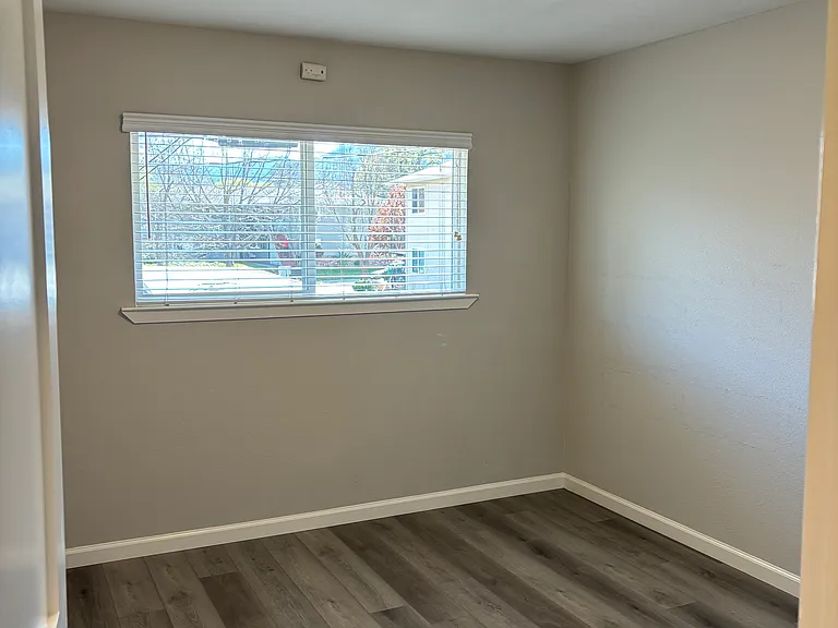 209 Milbrae Ln #7 — Photo 7