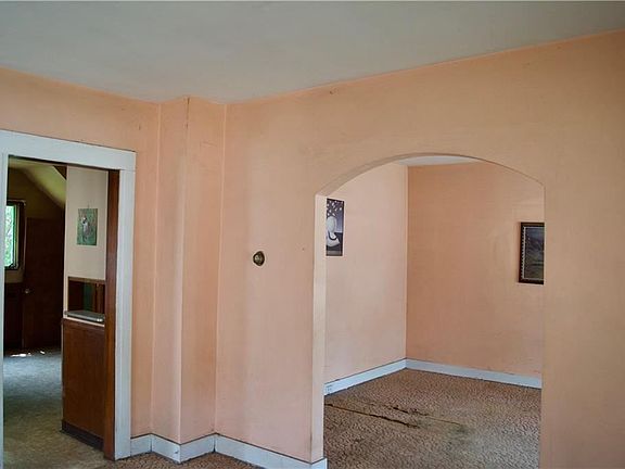 3rd image of 4410 Bridgeview Ave
