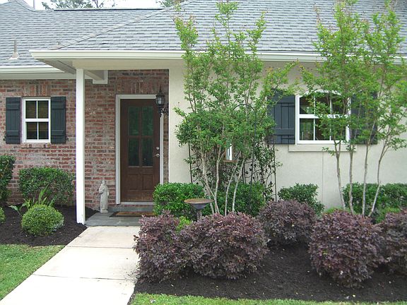 Side Kitchen Entrance