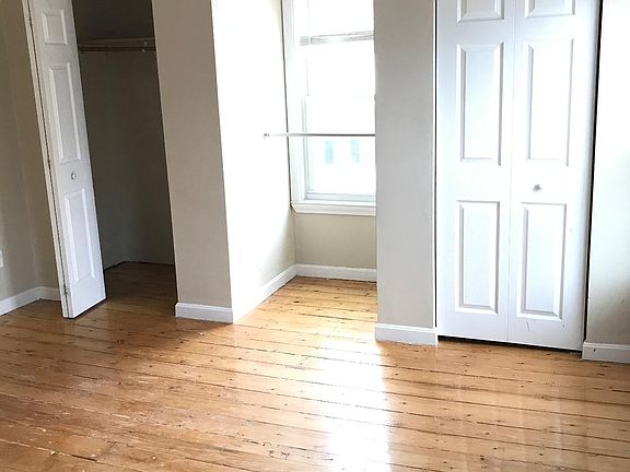 3rd image of 902 Bedford St APT 2